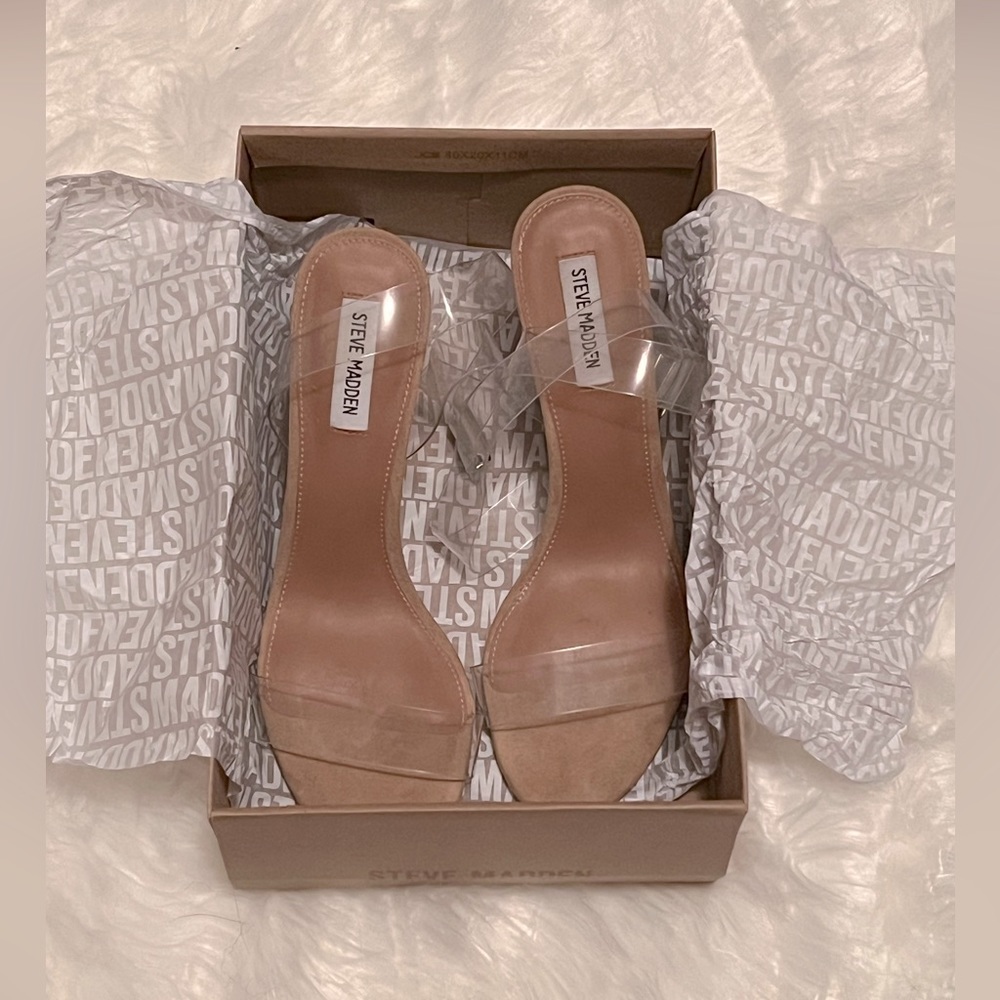 Steve Madden Clearer Column Heel Sandal (Worn Once/Good Condition)